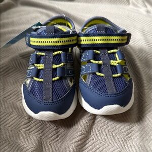 Stride Rite Navy and Yellow Kids Sneaker for Little Boys - New never worn